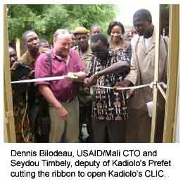 Dennis Bilodeau USAID/Mali CTO and Seydou Timbely, deputy of Kadiolo's Prefet cutting the ribbon at Kadiolo CLIC.